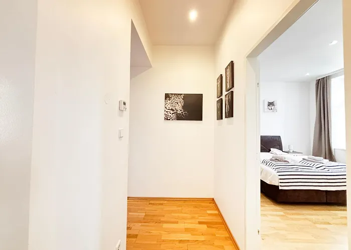3 Bedrooms, Near Hauptbahnhof, 8 People, Kitchen * Βιέννη