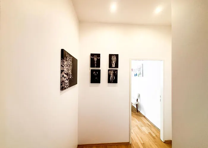 3 Bedrooms, Near Hauptbahnhof, 8 People, Kitchen * Βιέννη